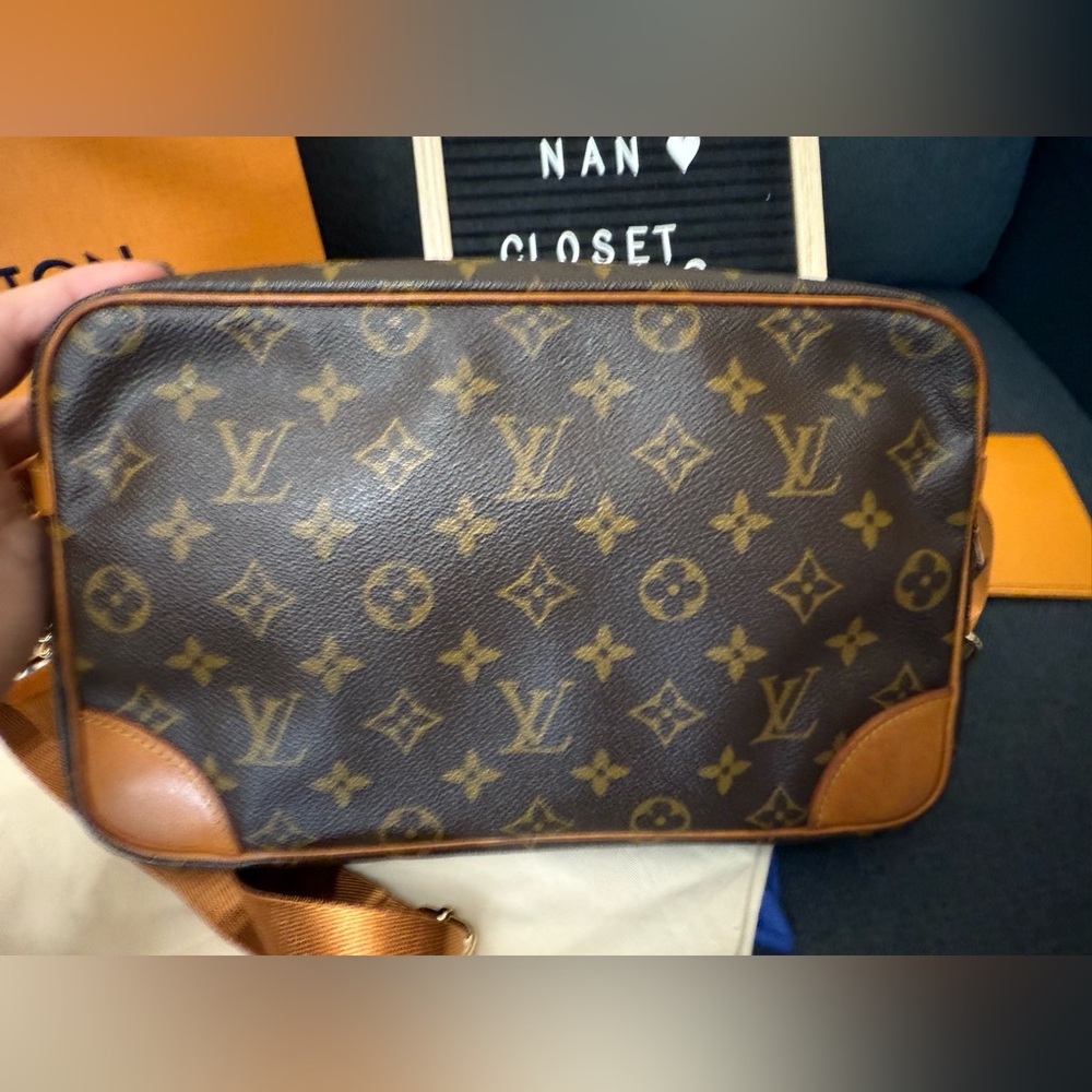 Louis Vuitton Monogram Crossbody Bag in Brown and Tan - Picture 10 of 16